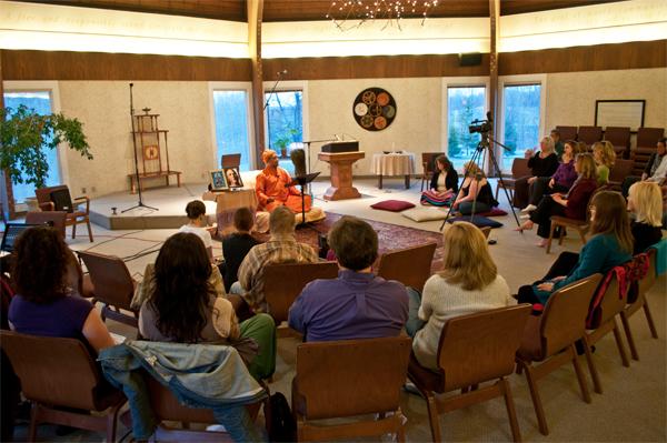 group meditation with Sadguru Kedarji